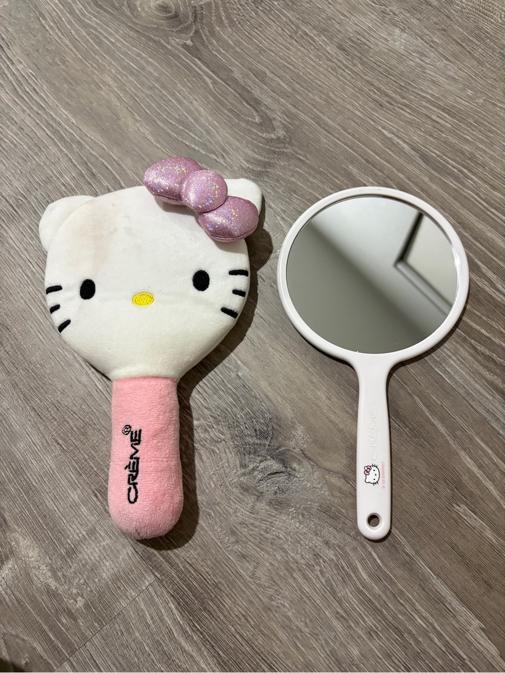 Hello Kitty Plush Hand Mirror Set - White & Pink